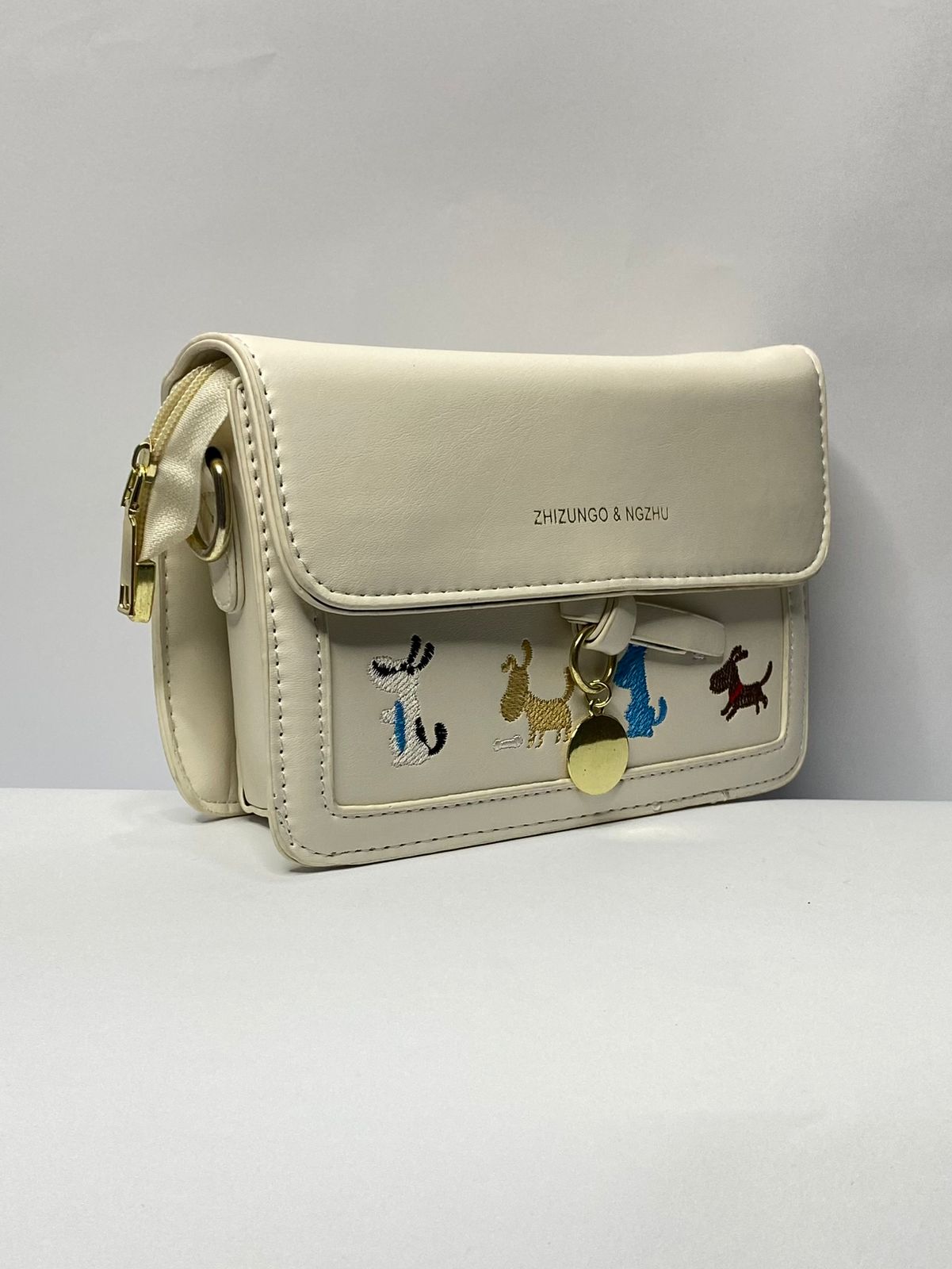 Embroidered Crossbody Bag (white)